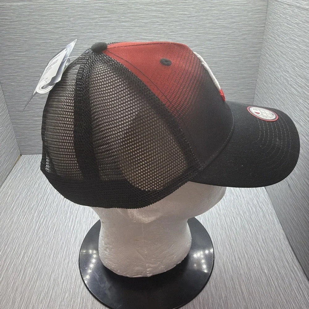 Champion Cincinnati‎ Bearcats Trucker Hat Black Red Snapback NCAA Mesh Cap